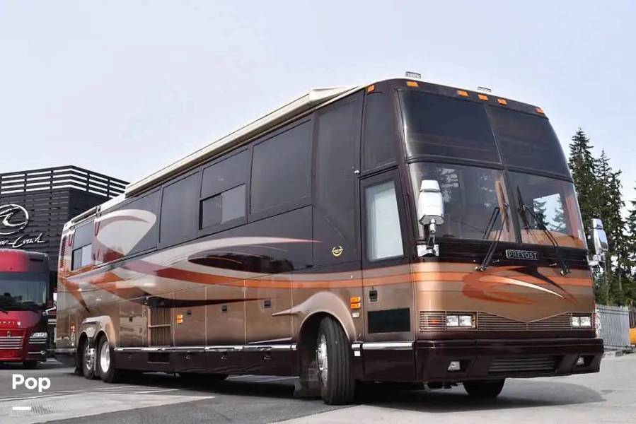 2001 Prevost Marathon H3-45, $ 249,000