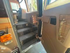 2001 Prevost Marathon H3-45, $ 249,000