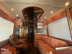 2001 Prevost Marathon H3-45, $ 249,000