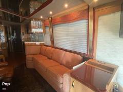 2001 Prevost Marathon H3-45, $ 249,000