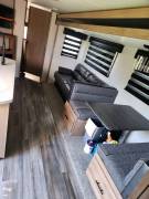 2023 Cherokee Alpha Wolf 33BH, $ 43,900