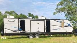 2023 Cherokee Alpha Wolf 33BH, $ 43,900