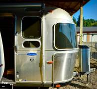 2012 Airstream Classic Limited 31, $ 65,600