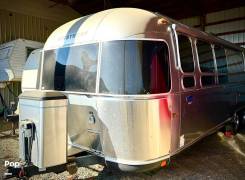 2012 Airstream Classic Limited 31, $ 65,600