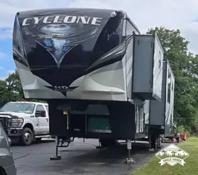 2018 Heartland Cyclone 4005, $ 51,950