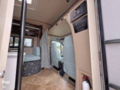2017 Thor Motor Coach Citation 24SA, $ 69,900
