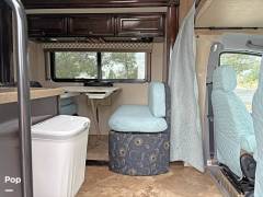 2017 Thor Motor Coach Citation 24SA, $ 69,900