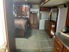 2006 Fleetwood Excursion 39V, $ 45,000