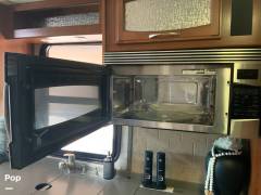 2006 Fleetwood Excursion 39V, $ 45,000