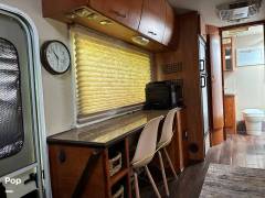 2007 Gulf Stream Vista Cruiser Mini 4230, $ 49,500