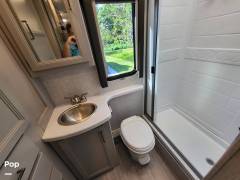2022 Thor Motor Coach Quantum MB24, $ 78,000
