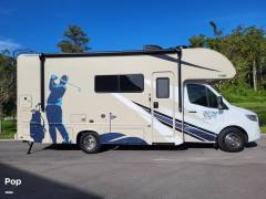 2022 Thor Motor Coach Quantum MB24, $ 78,000
