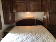 2012 Coachmen Leprechaun 319DS, $ 41,000