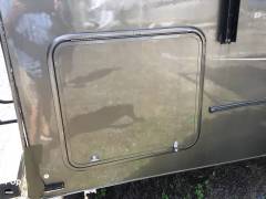 2012 Coachmen Leprechaun 319DS, $ 41,000