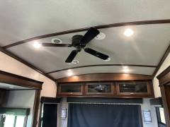 2019 Jayco Pinnacle 32RLTS, $ 46,000