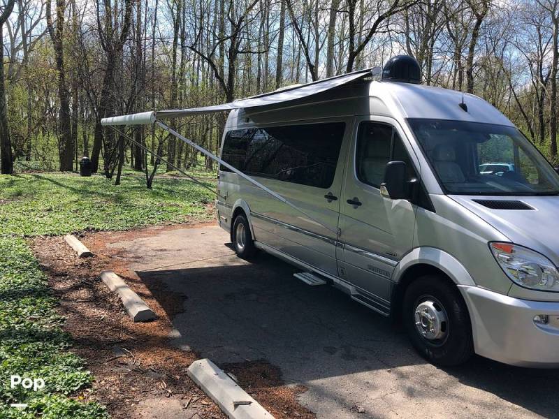 2012 Airstream Interstate 3500 Lounge, $ 59,999