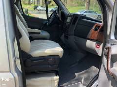 2012 Airstream Interstate 3500 Lounge, $ 59,999