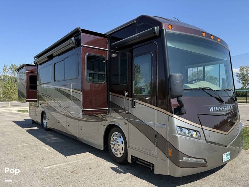 2017 Winnebago Forza 36G, $ 115,000