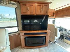 2017 Winnebago Forza 36G, $ 115,000