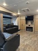 2021 Cherokee Arctic Wolf 3990SUITE, $ 42,250