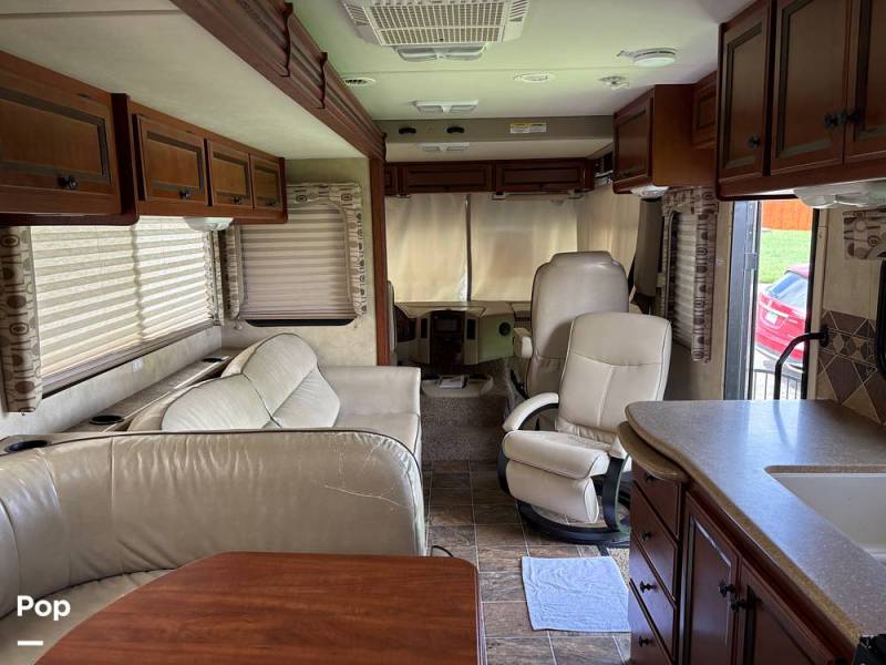 2013 Thor Motor Coach Windsport 32A, $ 38,988