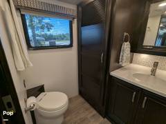 2022 Entegra Coach Reatta 39BH, $ 210,000