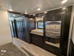 2022 Entegra Coach Reatta 39BH, $ 210,000