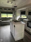 2022 East To West RV Tandara 386MB-OK, $ 45,500