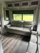 2022 East To West RV Tandara 386MB-OK, $ 45,500