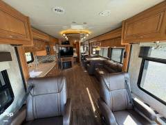 2018 NeXus RV Bentley 34B, $ 124,000