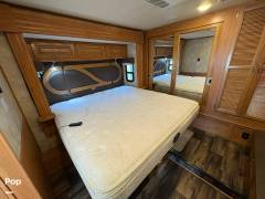 2018 NeXus RV Bentley 34B, $ 124,000