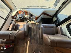 2018 NeXus RV Bentley 34B, $ 124,000