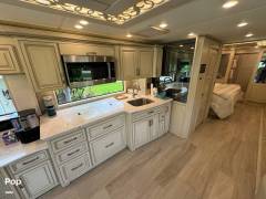 2024 Newmar Essex 4551, $ 689,000