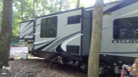 2020 Heartland Cyclone 3713, $ 47,950