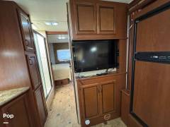 2014 Thor Motor Coach Hurricane 29X, $ 39,500