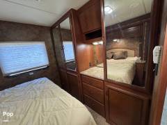 2014 Thor Motor Coach Hurricane 29X, $ 39,500