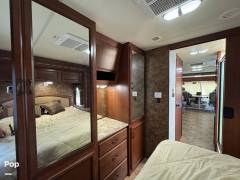 2014 Thor Motor Coach Hurricane 29X, $ 39,500