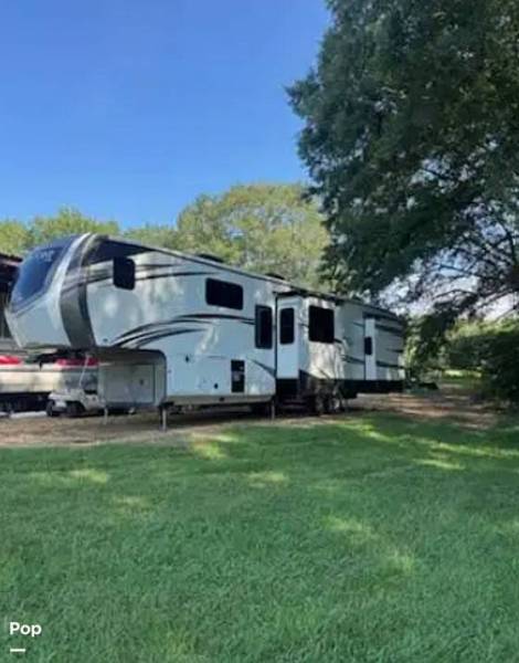 2020 Jayco North Point 383FKWS, $ 65,500