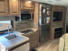 2020 Jayco Seneca 37K, $ 209,000