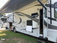 2014 Thor Motor Coach Hurricane 34F, $ 61,200