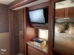 2014 Thor Motor Coach Hurricane 34F, $ 61,200