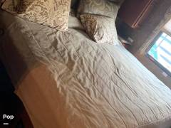 2014 Thor Motor Coach Hurricane 34F, $ 61,200