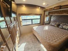 2017 Keystone Montana 3820FK, $ 39,900