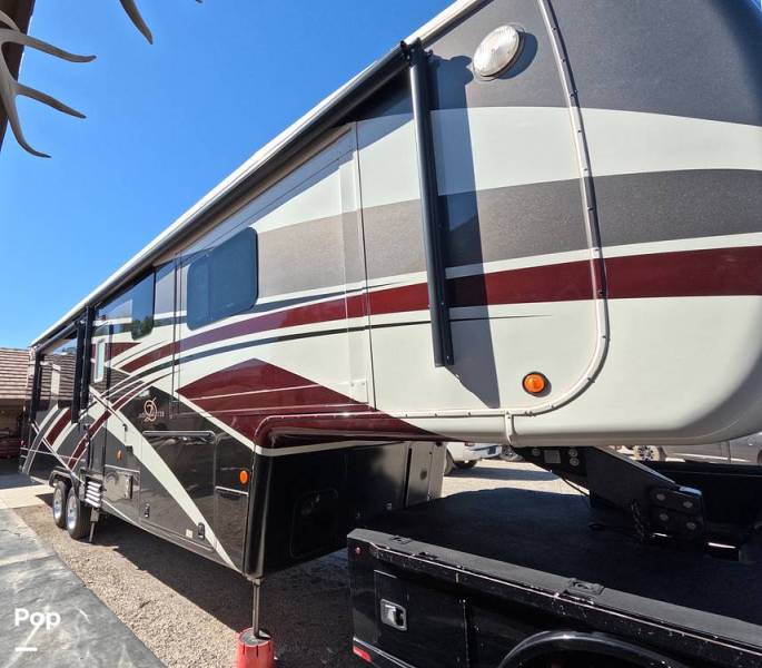 2017 DRV Mobile Suites 38RSSA, $ 75,500