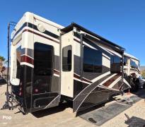 2017 DRV Mobile Suites 38RSSA, $ 75,500