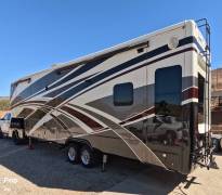 2017 DRV Mobile Suites 38RSSA, $ 75,500