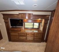2017 DRV Mobile Suites 38RSSA, $ 75,500
