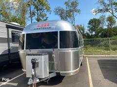 2014 Airstream International Serenity 27FB, $ 56,000