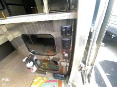 2014 Airstream International Serenity 27FB, $ 56,000