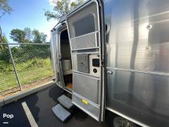2014 Airstream International Serenity 27FB, $ 56,000